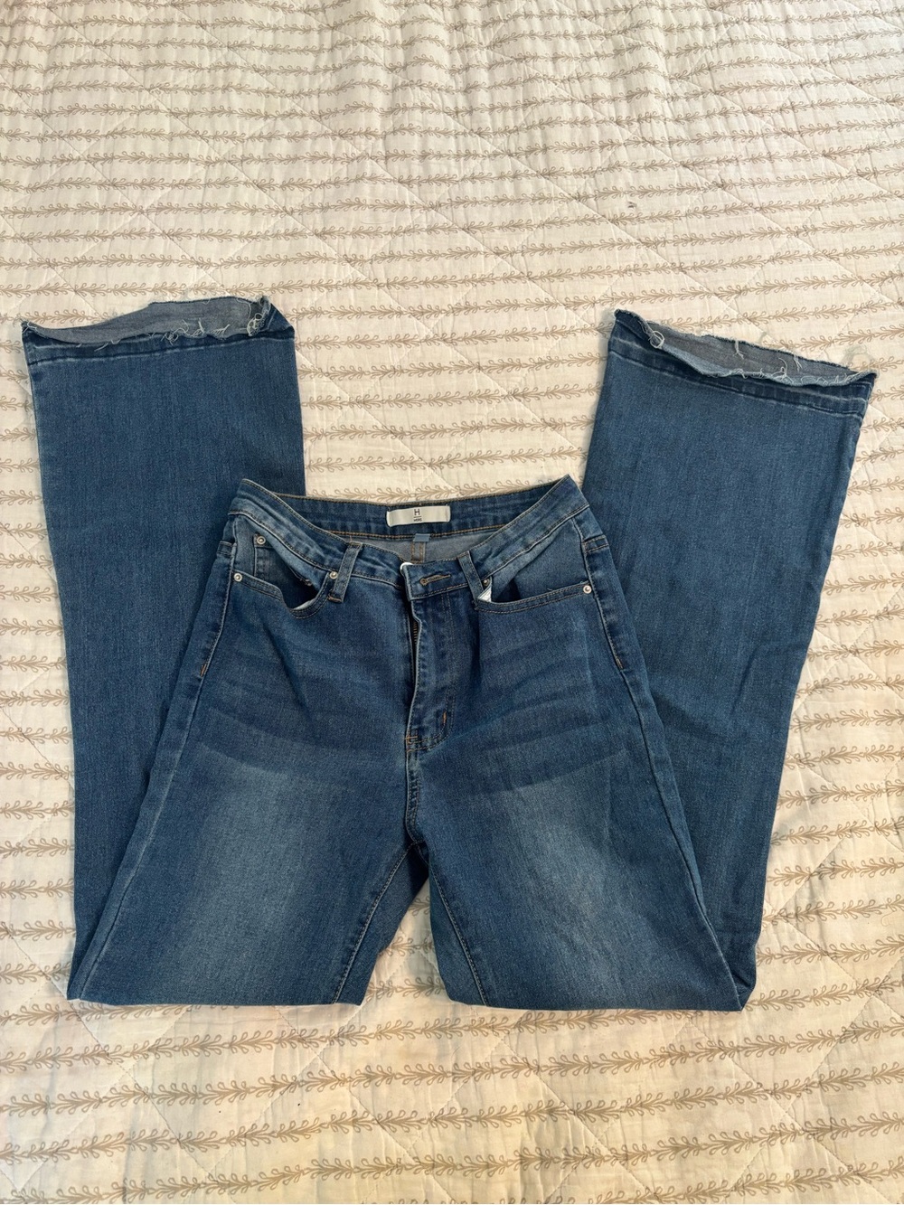 Hers Women’s High-Rise Wide Leg Jeans in Medium Blue